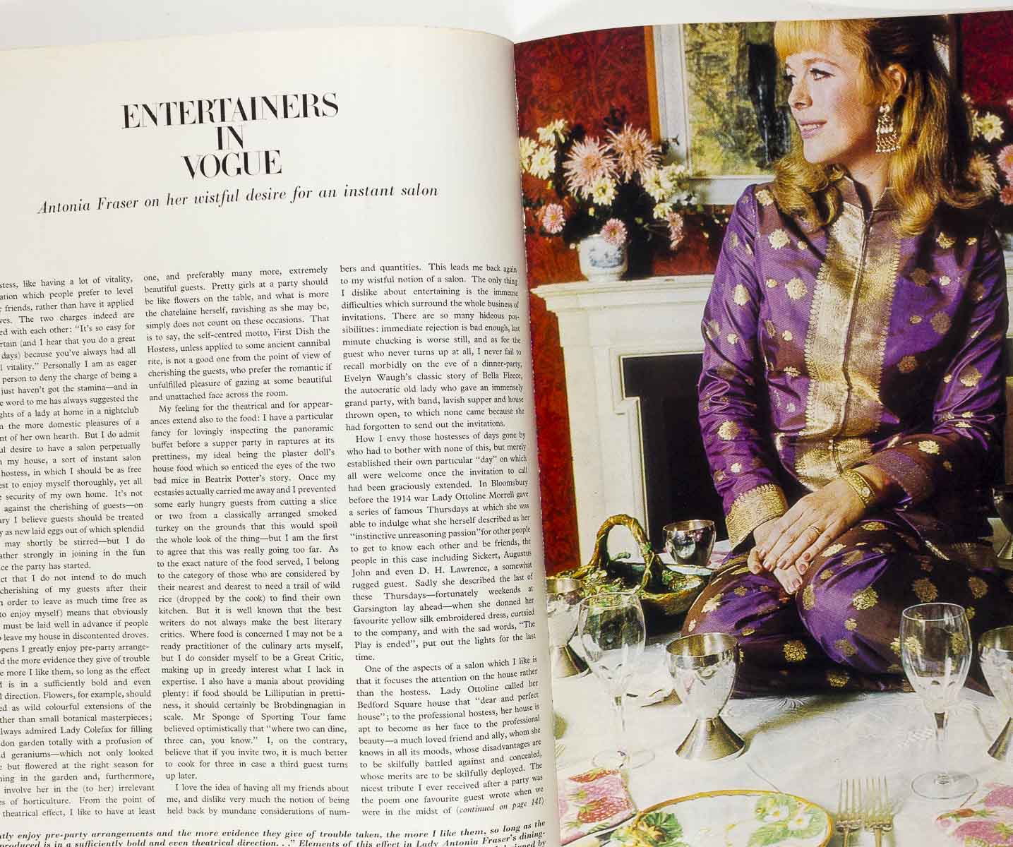 Annabella Pearson-Gee HELMUT NEWTON Ossie Clark VOGUE March 1st 1968