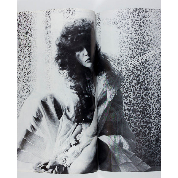 Allen Jones YSL Hot Gossip HELMUT NEWTON Mode Avantgarde magazine No.2