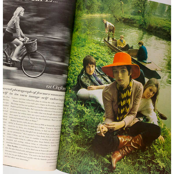 PATTIE BOYD Vanessa Redgrave DAVID BAILEY Beaton VOGUE magazine October 15 1969