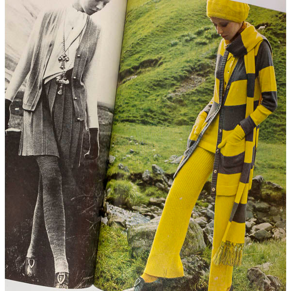 PATTIE BOYD Vanessa Redgrave DAVID BAILEY Beaton VOGUE magazine October 15 1969