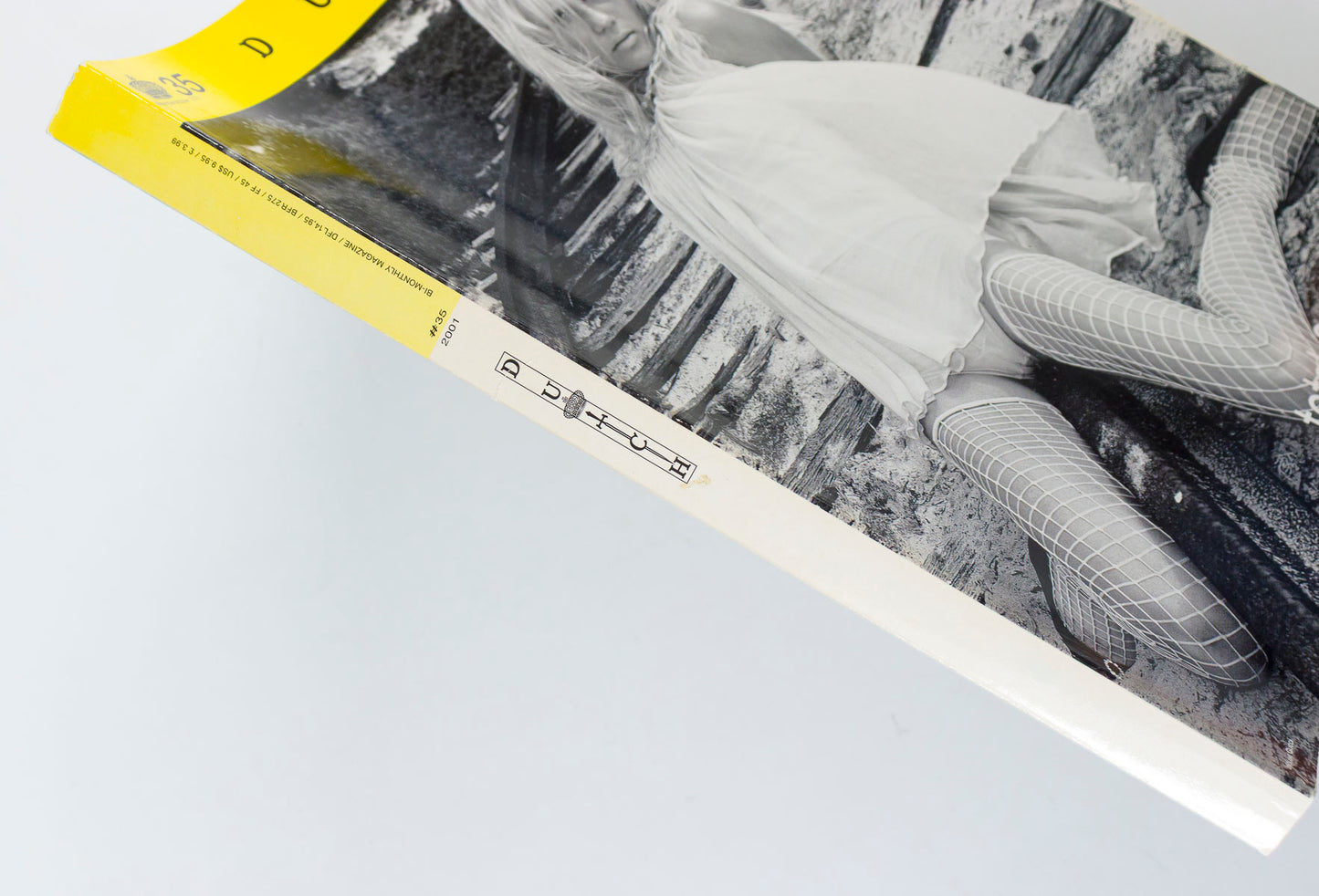 Corinne Day OMAHYRA Guinevere Van Seenus DUTCH MAGAZINE September 2001