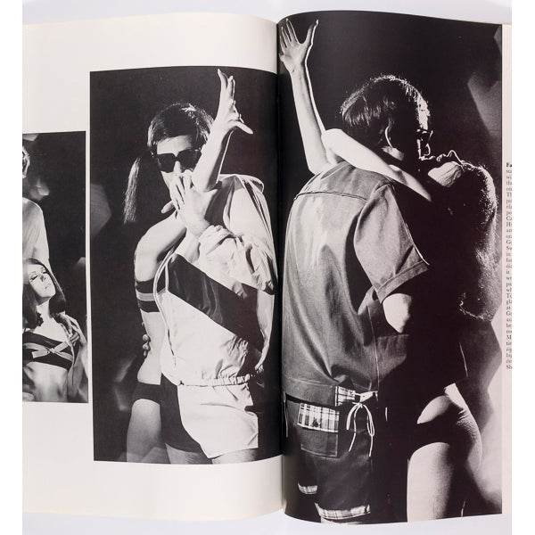 JILL KENNINGTON John Cowan HELMUT NEWTON Nik Cohn DUFFY Queen magazine