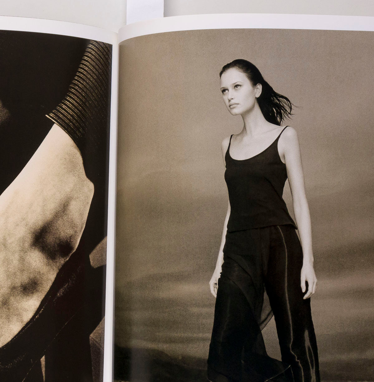 GIORGIO ARMANI NATALIA SEMANOVA Albert Watson Lookbook SS 1999 catalogue
