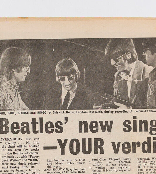 BOB DYLAN Beatles Paperback Writer Kinks MAMA & PAPAS Sandie Shaw DISC magazine