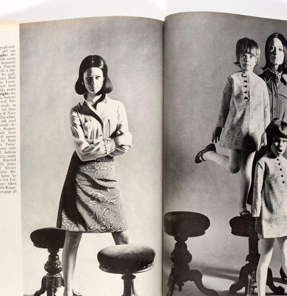 Sharon Tate BARBRA STREISAND Mountbatten MARY QUANT Balmain ~ QUEEN magazine vtg