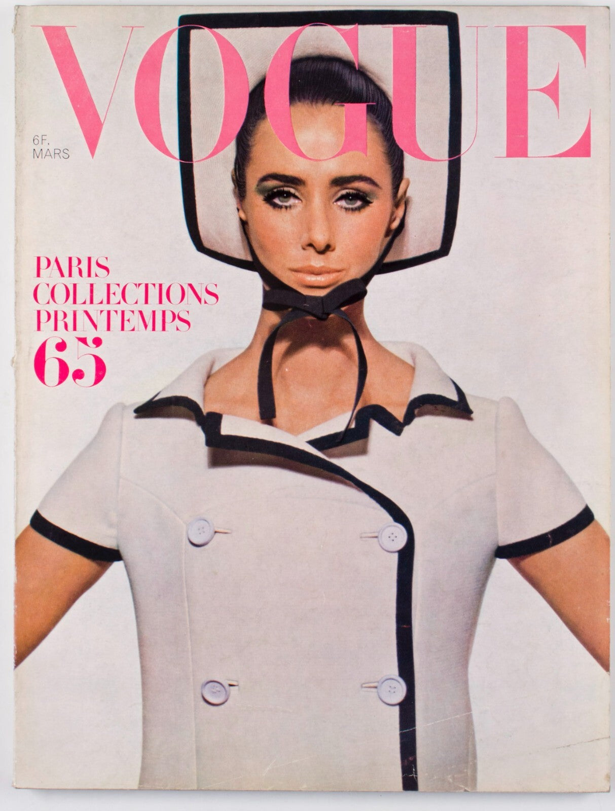 Maggi Eckardt HELMUT NEWTON Courreges VOGUE FRANCE March 1965 Paris Collections