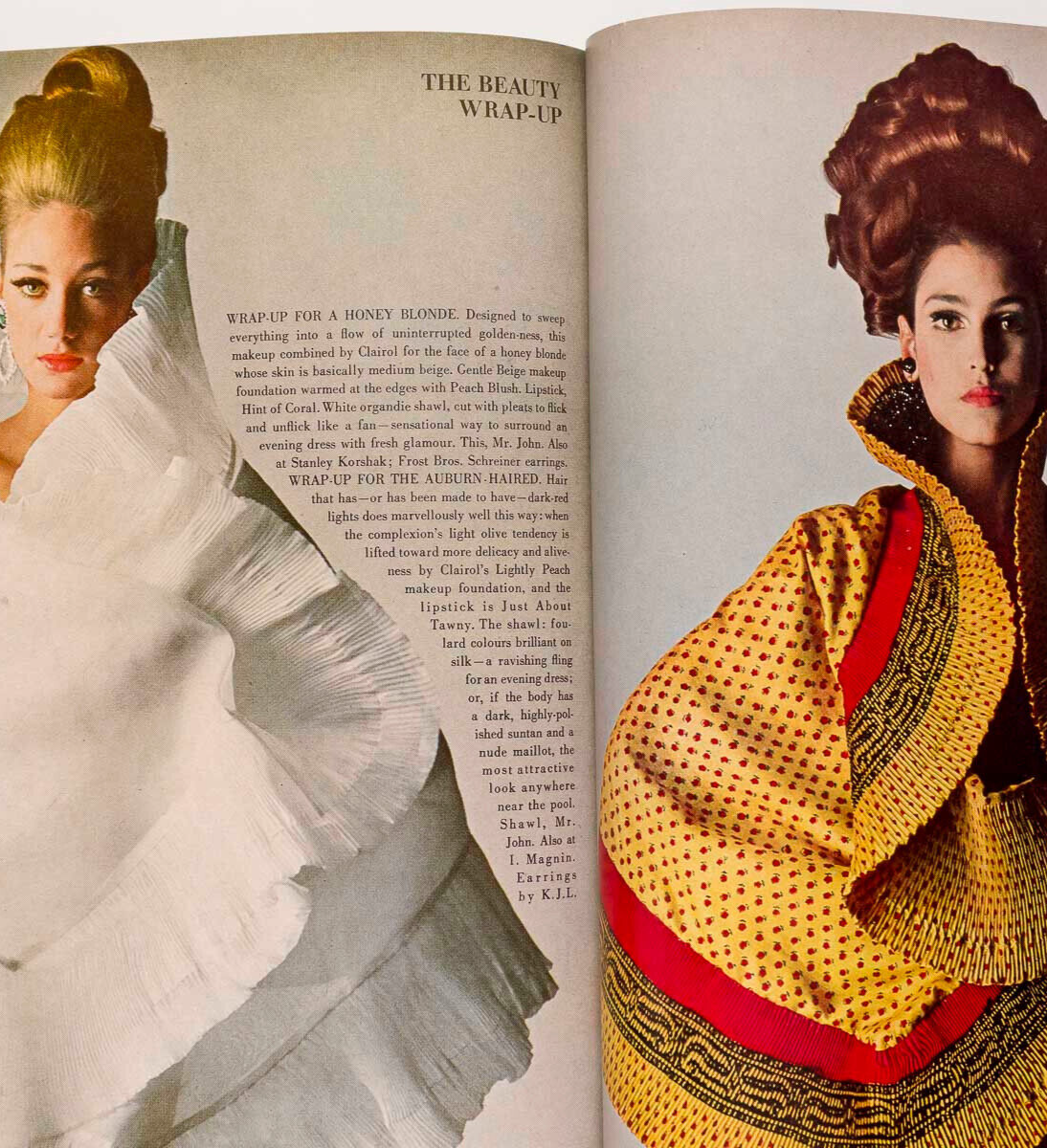 Veruschka COURREGES Marisa Berenson GUY BOURDIN Penn SINGAPORE Hong Kong VOGUE