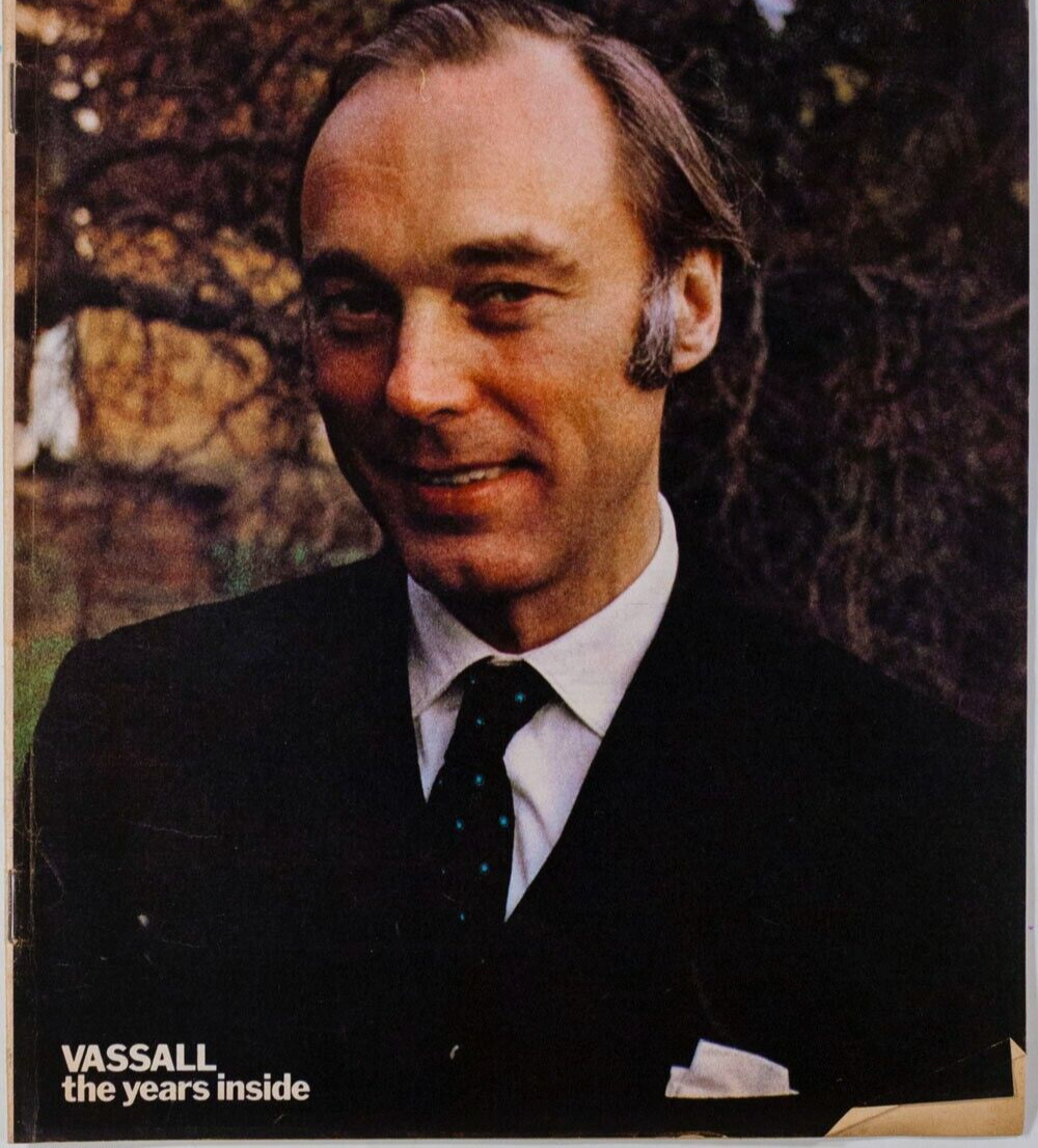 John Vassal NORMAN ROCKWELL ART Roy Saunders COLIN JONES ~ Sunday Times magazine