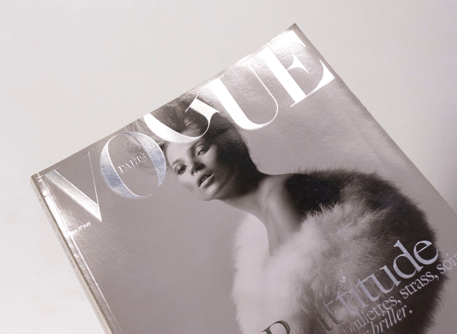 Kate Moss GISELE Alexander McQueen PARIS VOGUE March 2004 Daria Werbowy TESTINO