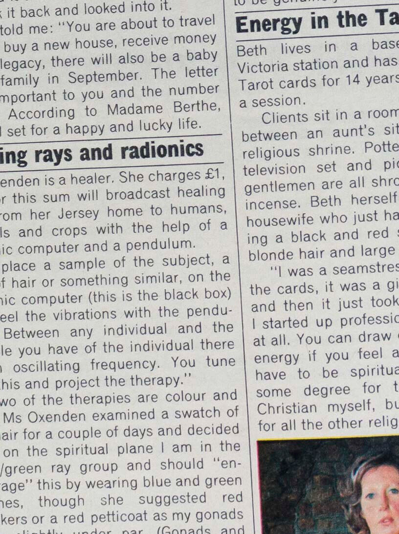 Witchcraft THE OCCULT Spirit Mediums TAROT Spiritualists Asso. WEEKEND magazine