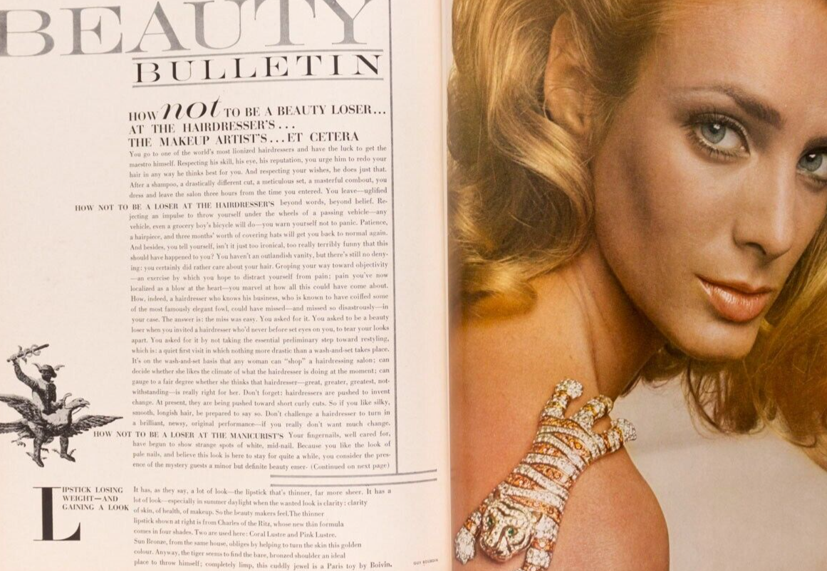 Veruschka COURREGES Marisa Berenson GUY BOURDIN Penn SINGAPORE Hong Kong VOGUE