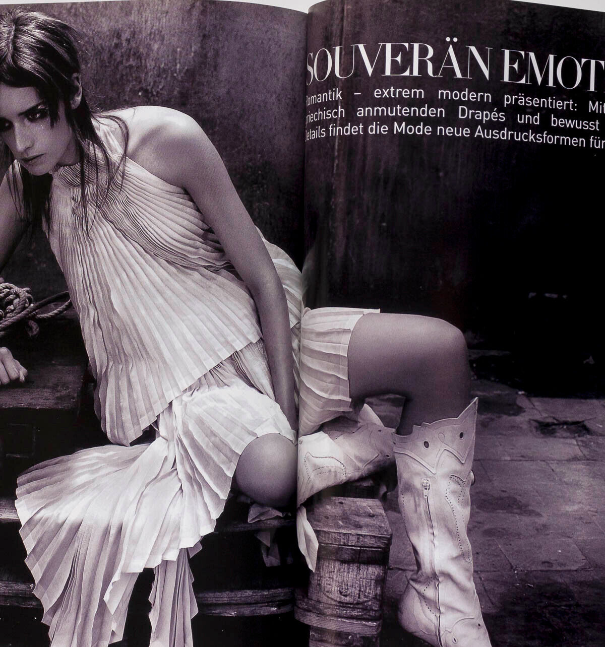 NAOMI CAMPBELL STORY interview MARIA GRAZIA CUCINOTTA vtg VOGUE GERMAN 2001 June