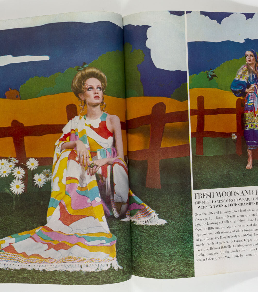 MARISA BERENSON Moyra Swan TWIGGY David Bailey BAHAMAS Ewa Aulin VOGUE May 1969