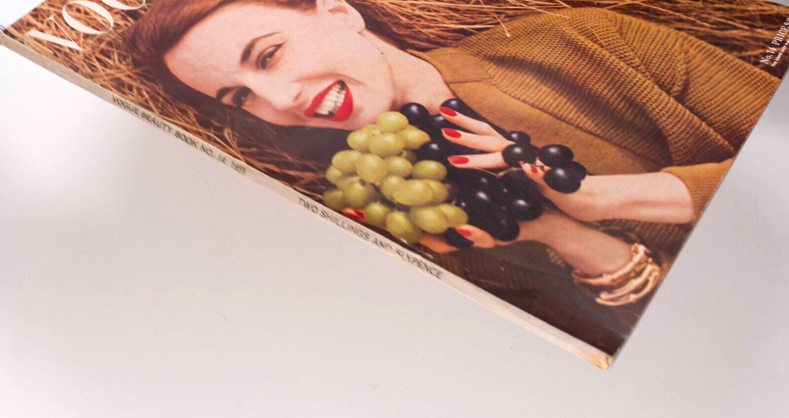 NORMAN PARKINSON Grace Kelly AUDREY HEPBURN Vogue Beauty Book 1955 magazine 14