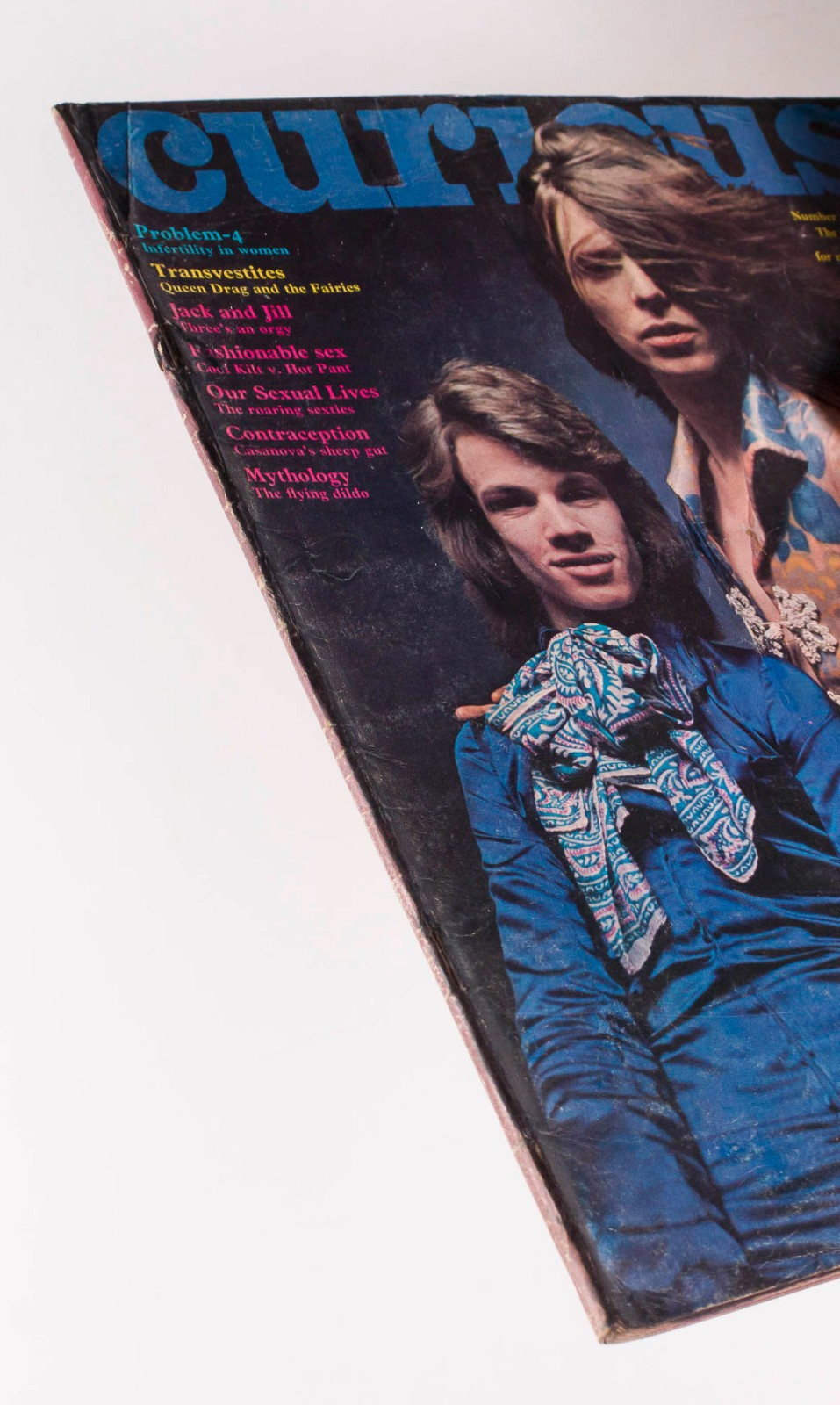 David Bowie MR FISH DRESS Rudi Valentino EDWARD BELL Curious magazine 1970 # 19
