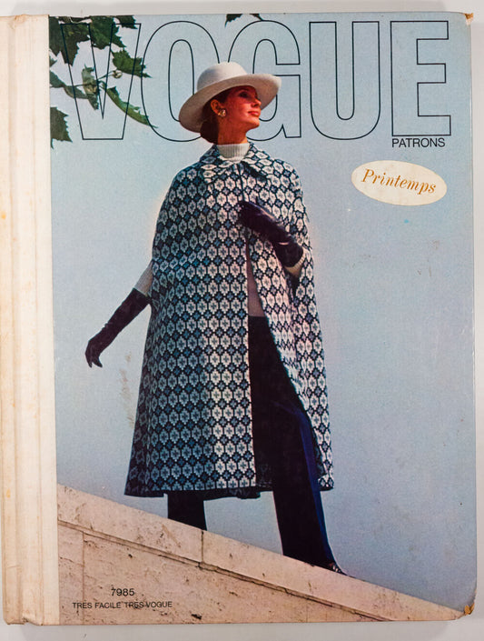 VOGUE PATTERNS COUNTER BOOK Spring 1971 Guy Laroche JEAN PATOU Balmain French