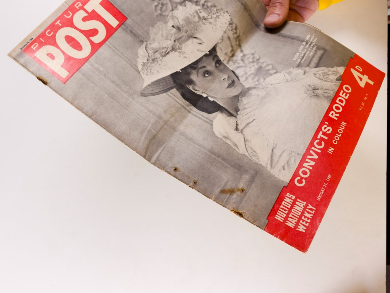 VIVIEN LEIGH Garbo BERTRAM MILLS Huntsville PICTURE POST January magazine 1948