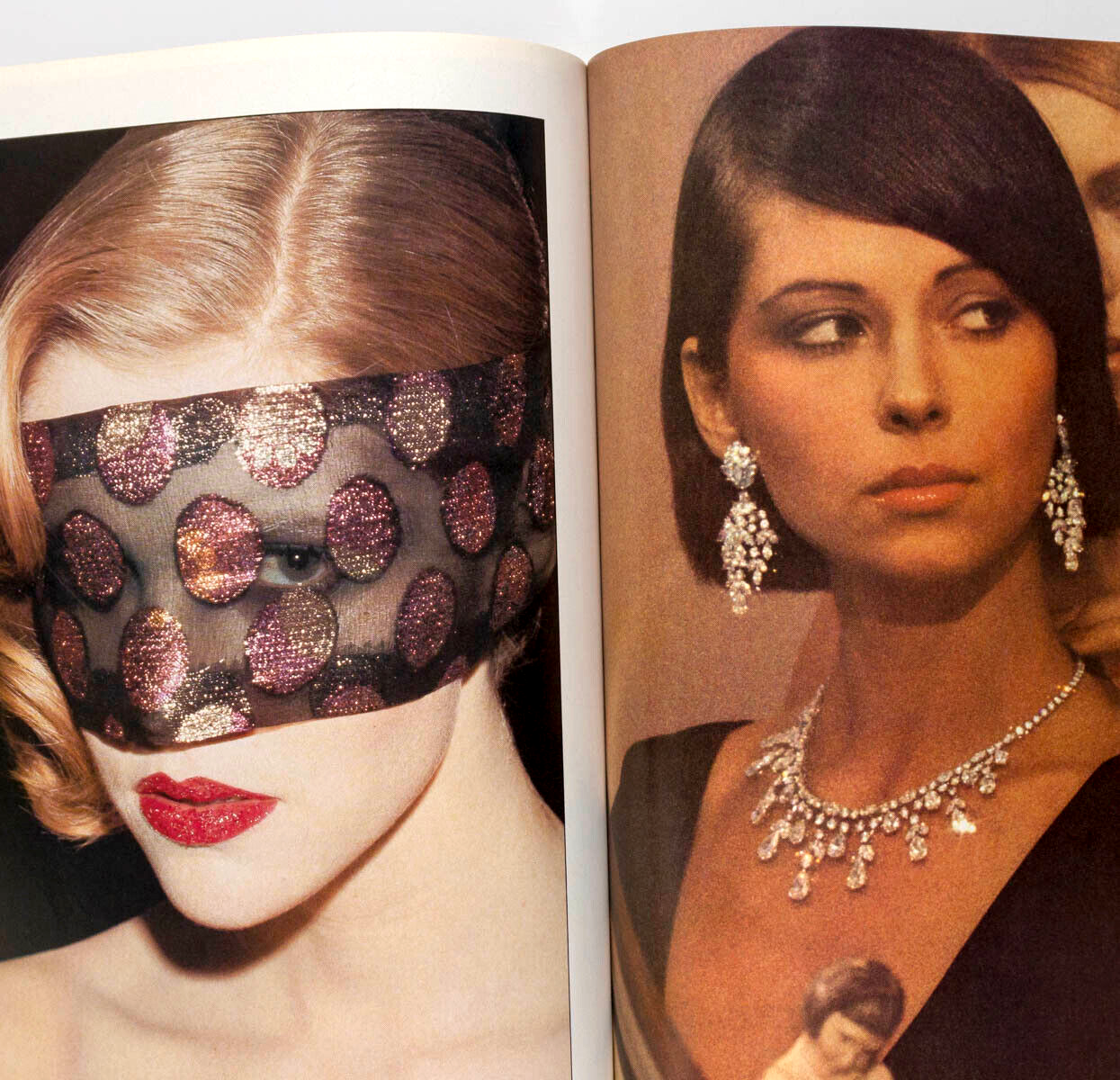 PARIS VOGUE par by MARLENE DIETRICH Helmut Newton GUY BOURDIN magazine 1974 Xmas