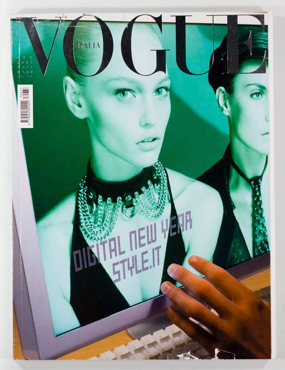 SASHA PIVOVAROVA Hilary Rhoda CHRISTINA RICCI Vogue Italia 2007 Julie Christie