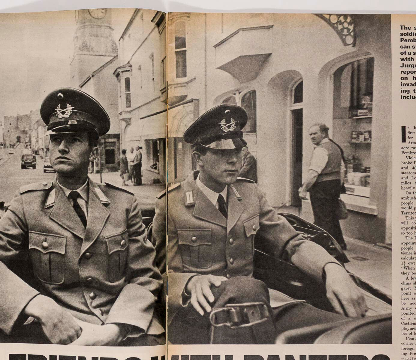 Rosemary Tonks THOM GUNN Ted Hughes PHILIP LARKIN Jane Bown UK Observer magazine