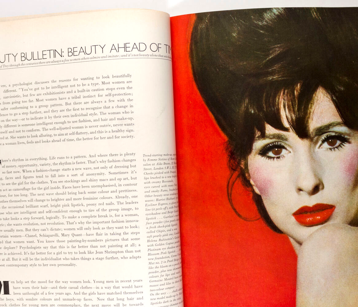 Donyale Luna 1st black Vogue model + PEGGY MOFFITT Jill Kennington HELMUT NEWTON