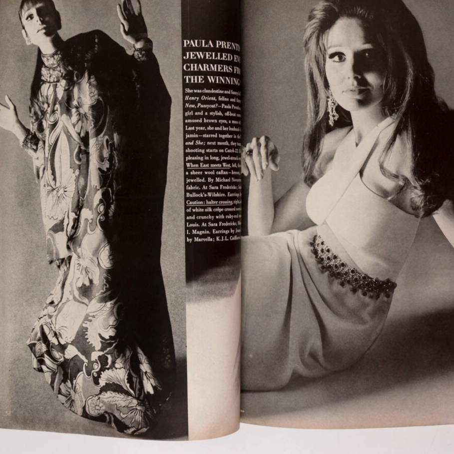 Lauren Hutton TINA AUMONT Norman Parkinson VOGUE August 1968 Veruschka HORST vtg