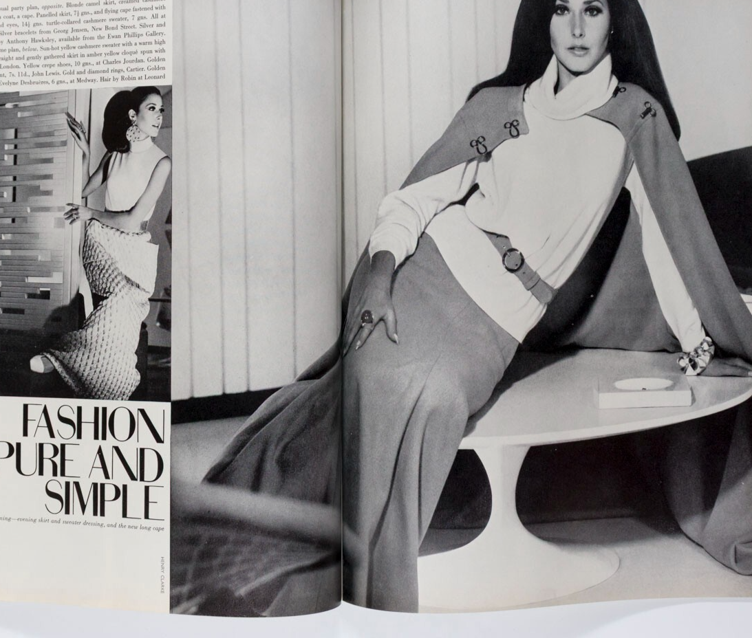 SHARON TATE Celia Hammond HELMUT NEWTON Vogue December 1966 RUSSIA Bailey VENICE