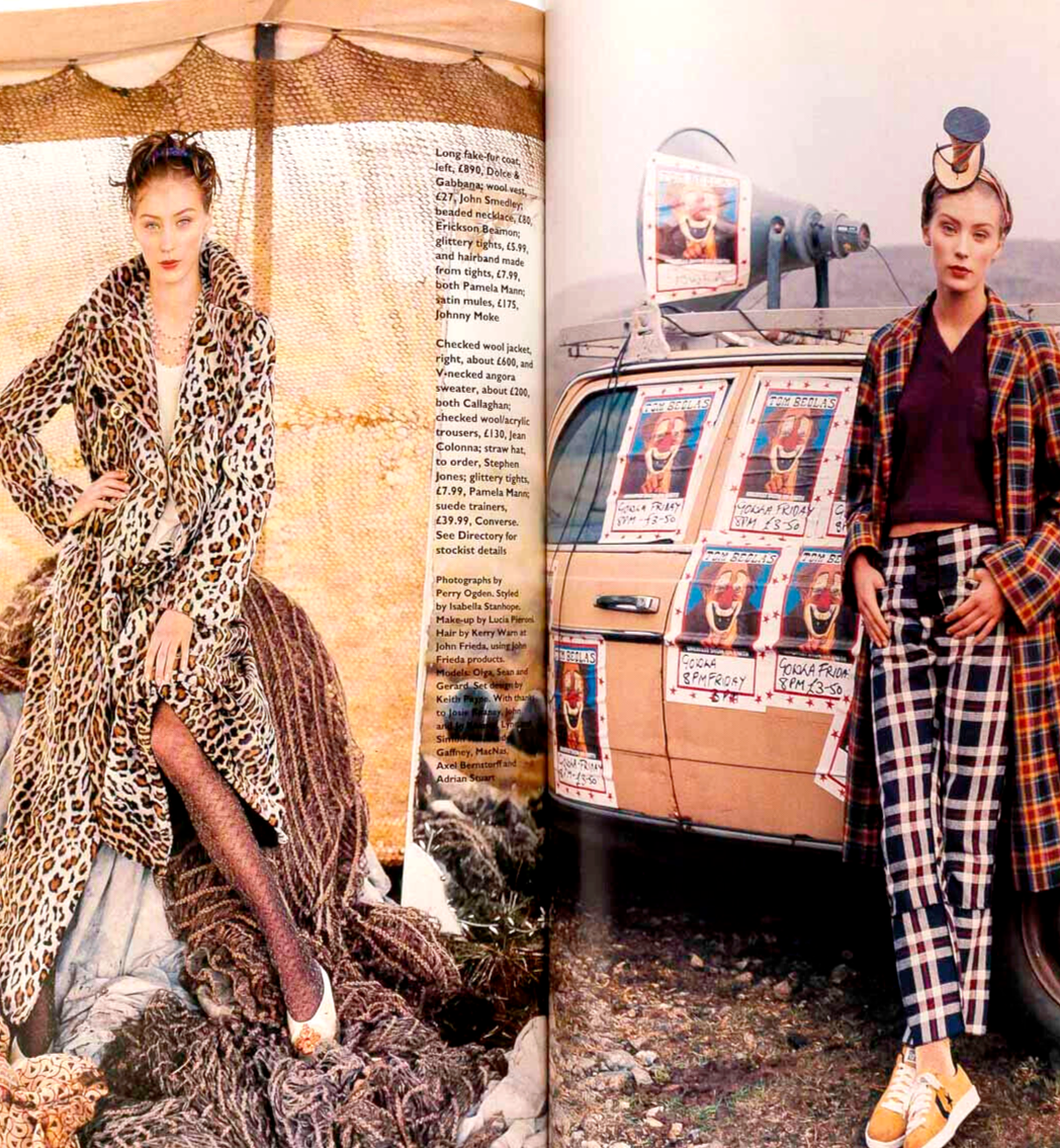 Tatjana Patitz LAETITIA CASTA Perry Ogden MARIE CLAIRE December 1994 Liberace UK