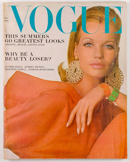 Veruschka COURREGES Marisa Berenson GUY BOURDIN Penn SINGAPORE Hong Kong VOGUE