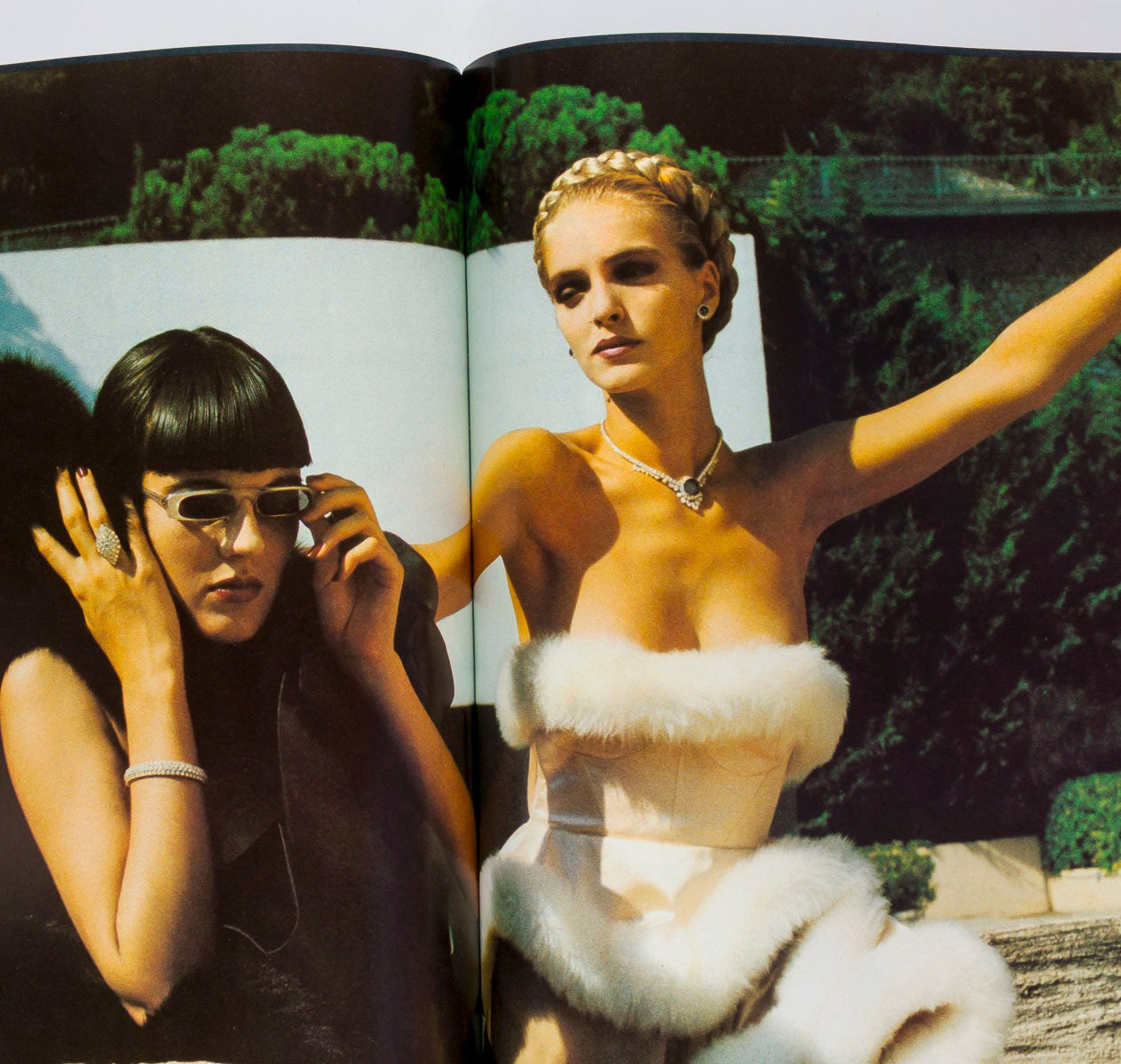 Brooke Shields HELMUT NEWTON Rampling FARRAH FAWCETT Paris Vogue November 1982