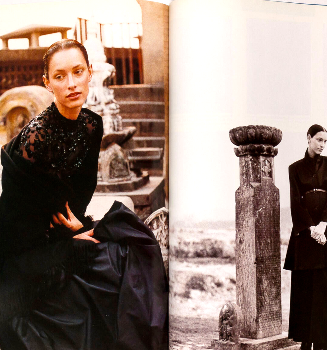 Tatjana Patitz LAETITIA CASTA Perry Ogden MARIE CLAIRE December 1994 Liberace UK