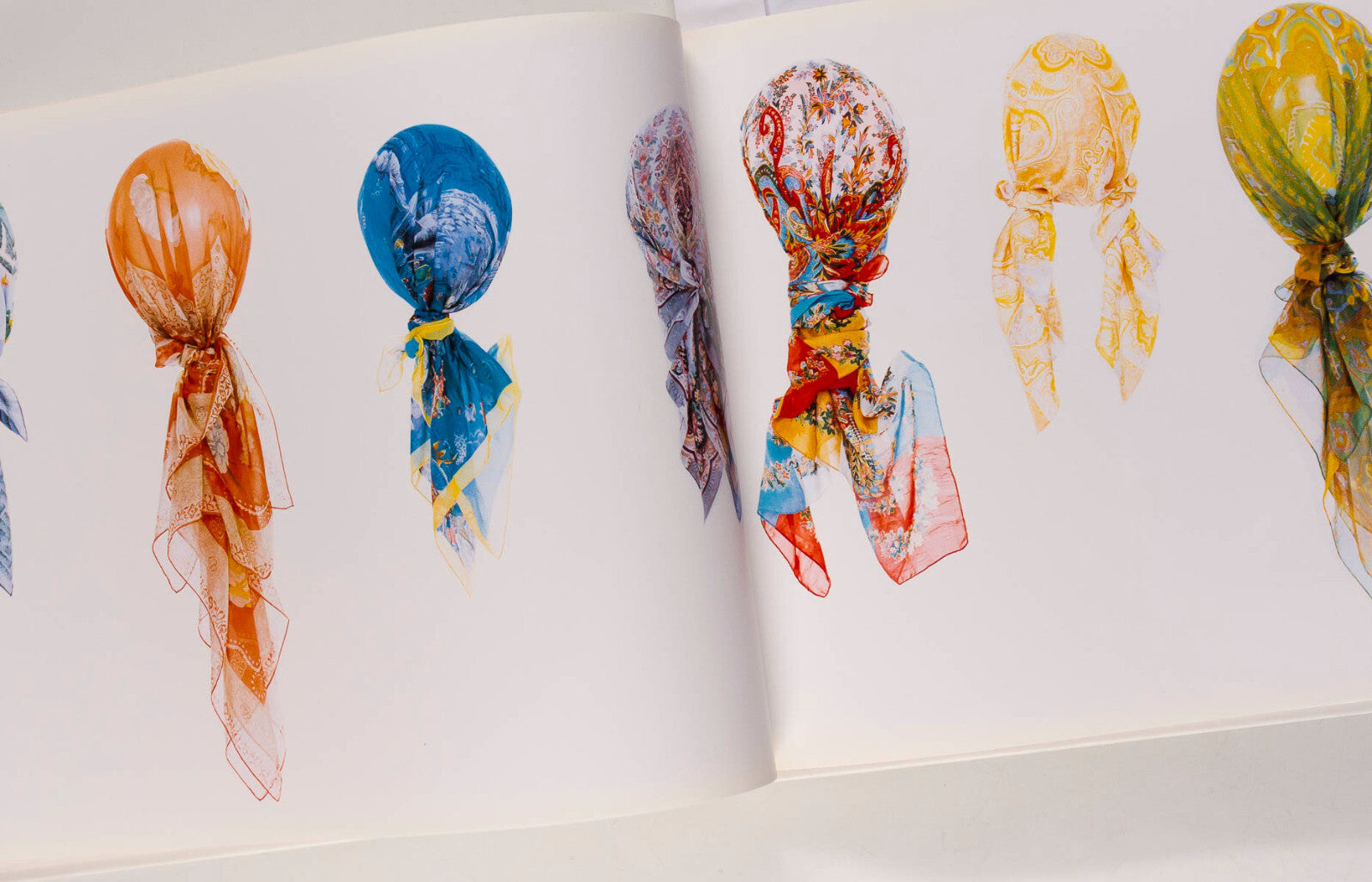 YASMIN LE BON Etro Plaything LOOKBOOK Spring 1996 Mens Women fashion VTG catalog