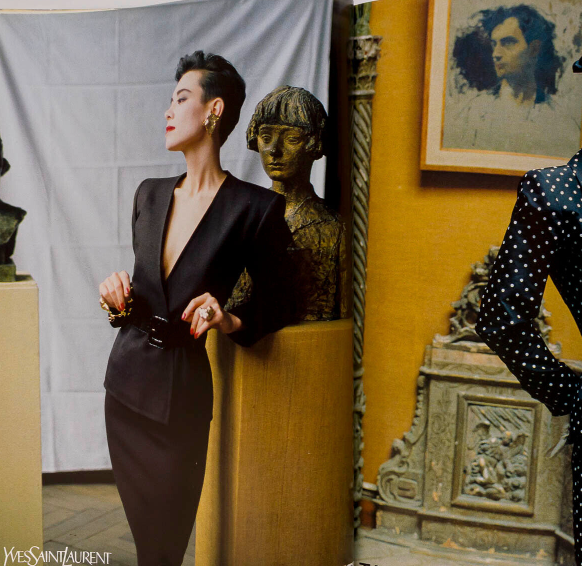 Paulina Porizkova LEE MILLER Tina Chow PARIS VOGUE Mars 1986 Helmut Newton ALAIA