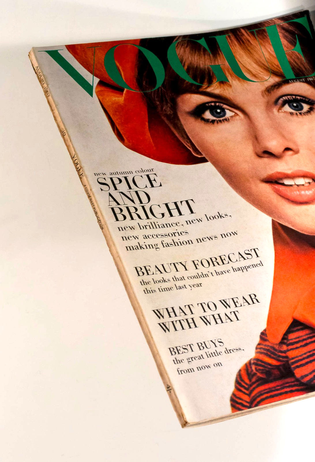 JEAN SHRIMPTON Pattie Boyd TWIGGY Vogue 1967 August HELMUT NEWTON Parkinson ZAID