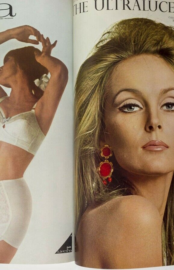 HELMUT NEWTON Nik Cohn JILL KENNINGTON Anthony Hopkins AUSTRALIA Queen magazine