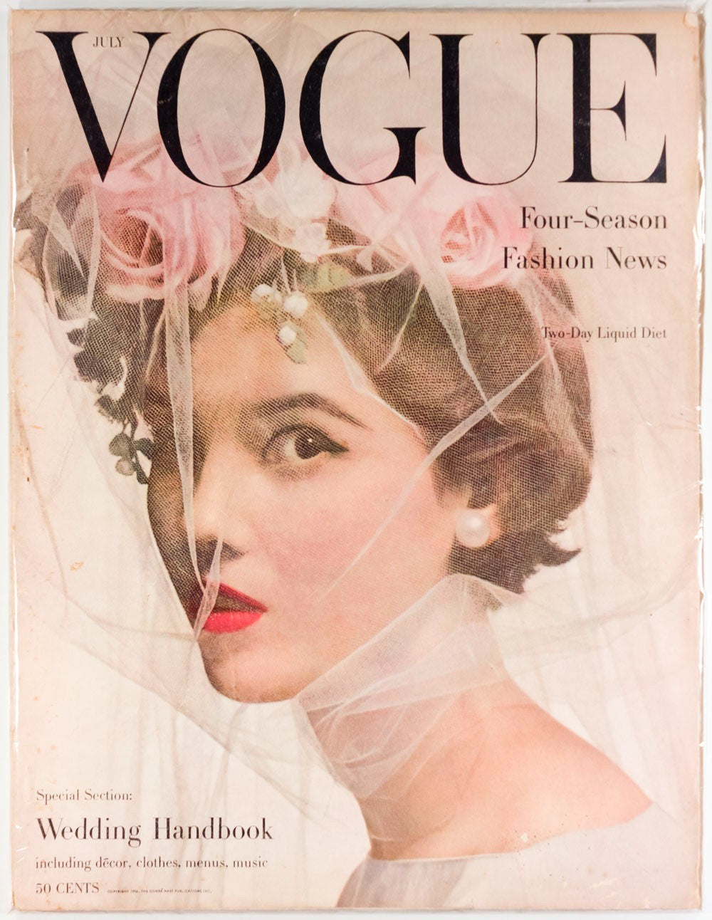 Patsy Shally MARILYN MONROE Wedding handbook LAURENCE OLIVIER Vogue US July 1956