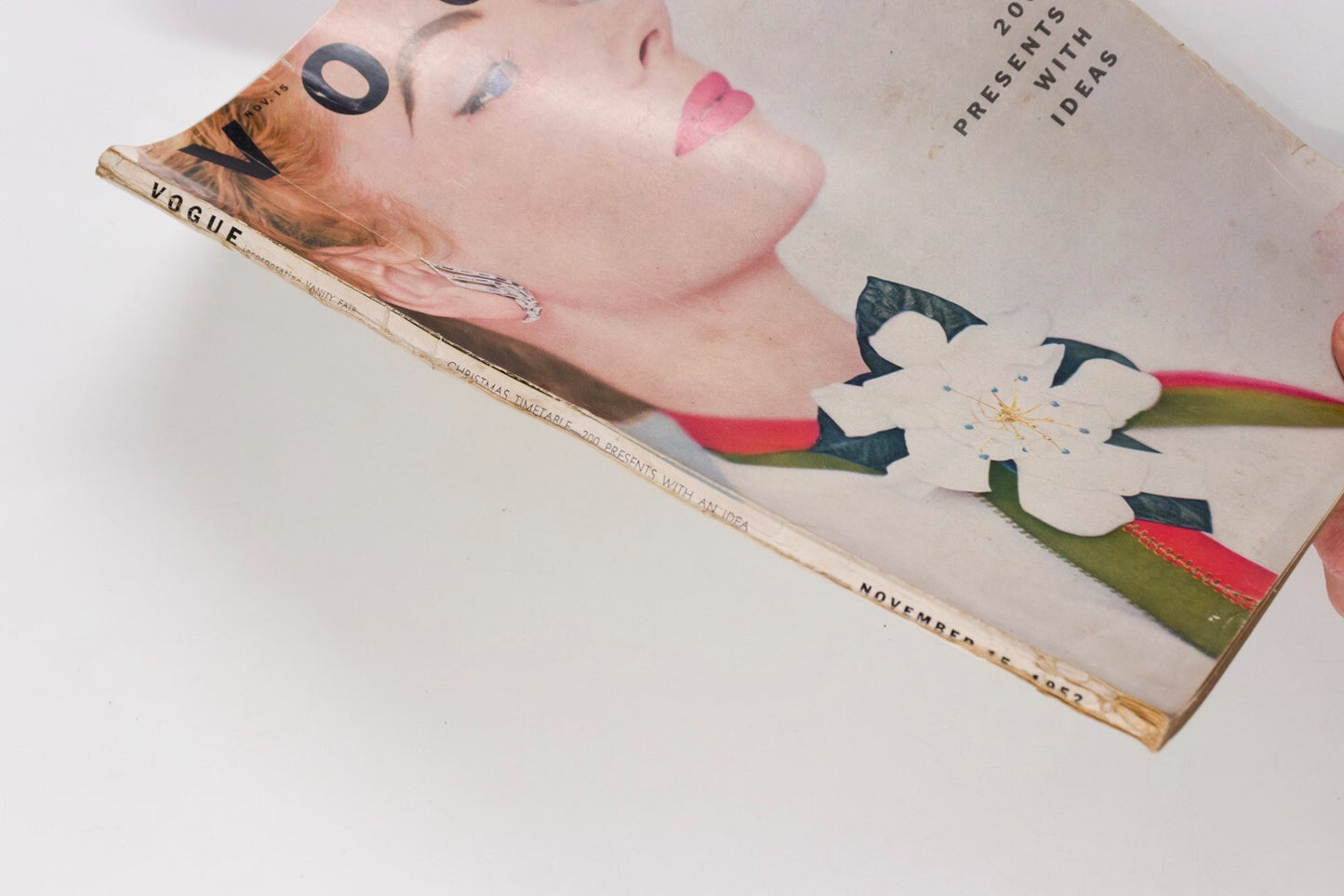 Suzy Parker ANDY WARHOL Diane Arbus BALENCIAGA Vogue November 1952 Bouche HORST