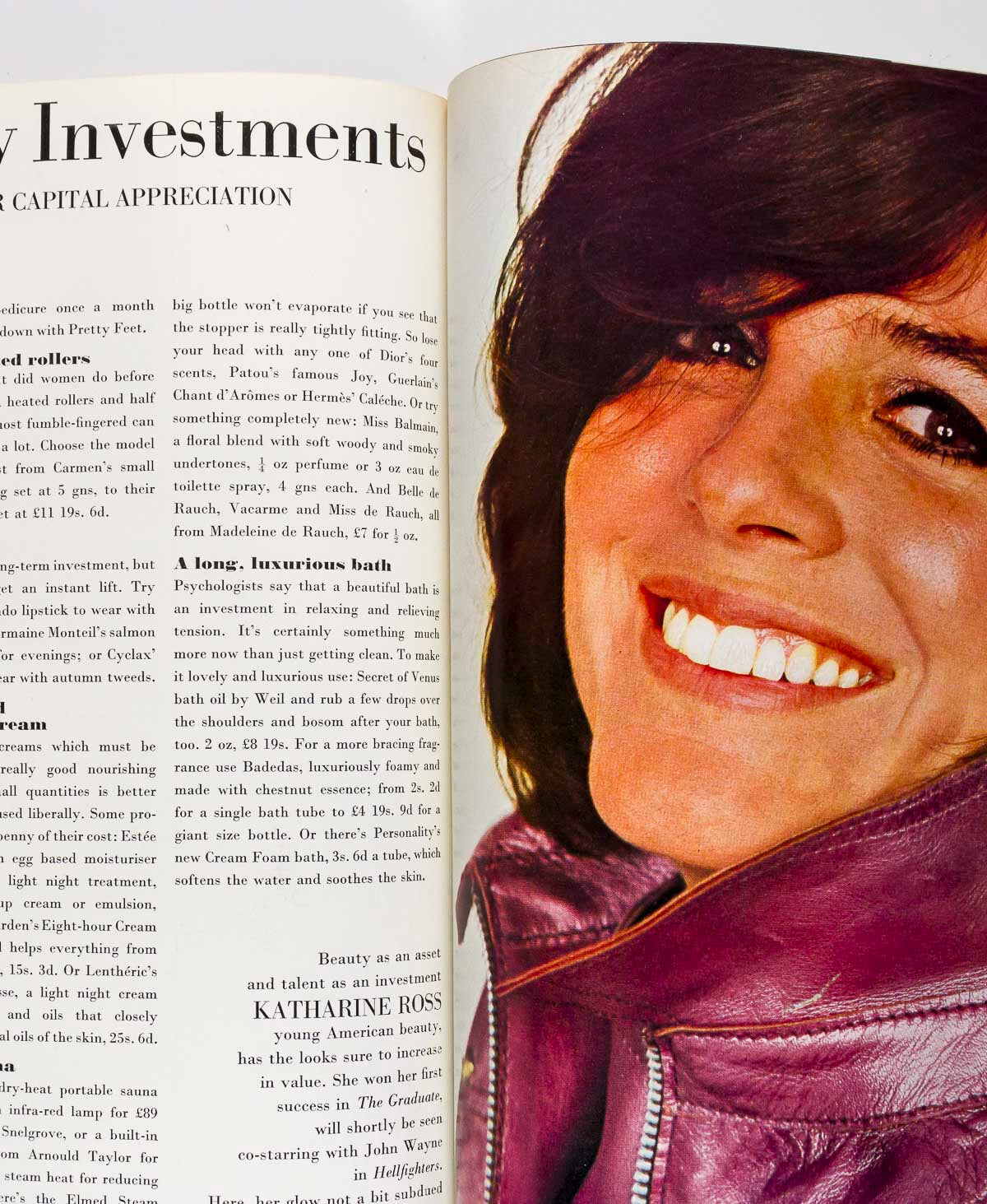 Maudie James NORMAN PARKINSON JeanLoup Sieff VOGUE October 1968 Katharine Ross