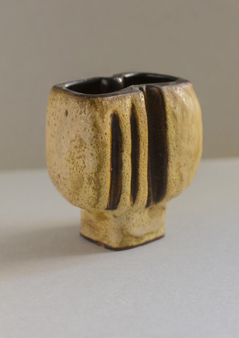 HELMUT SCHAFFENACKER mid-century studio art pottery GERMAN sculptural vase LABEL