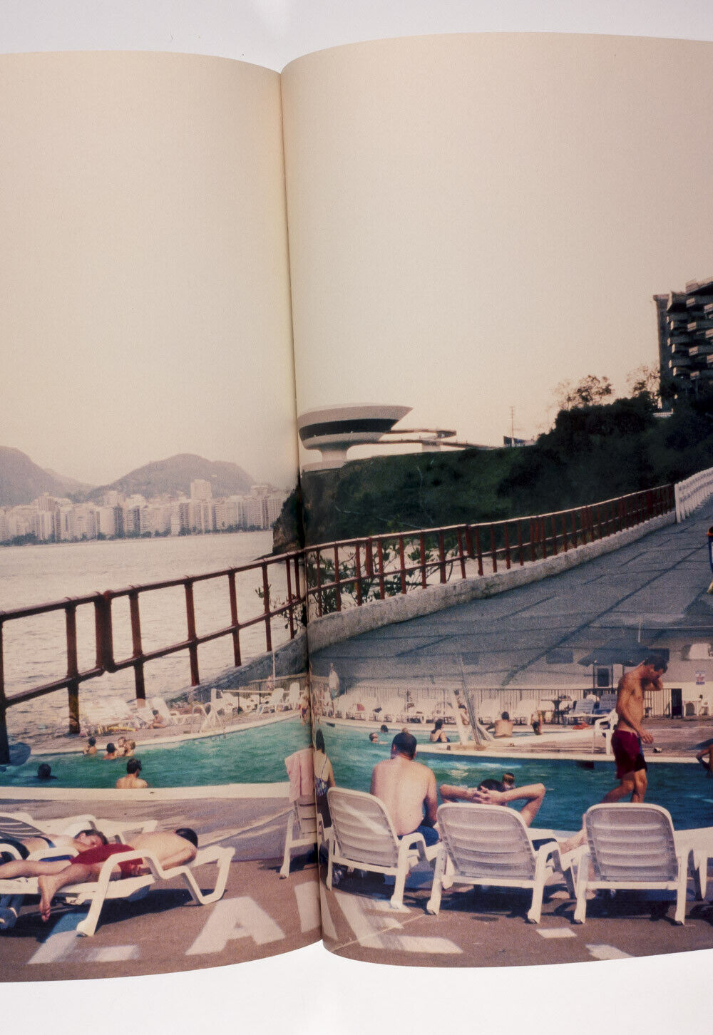 A Magazine Curated By MARTINE SITBON Sofia Coppola KIRSTEN OWEN Craig McDean # 5