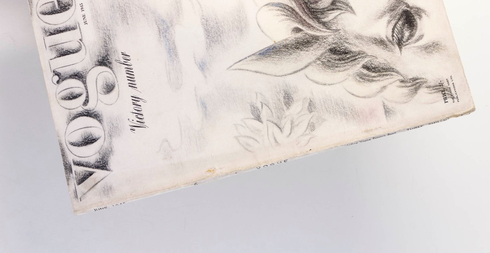 WWII Victory Number LEE MILLER Erwin Blumenfeld PARKINSON Beaton VOGUE June 1945