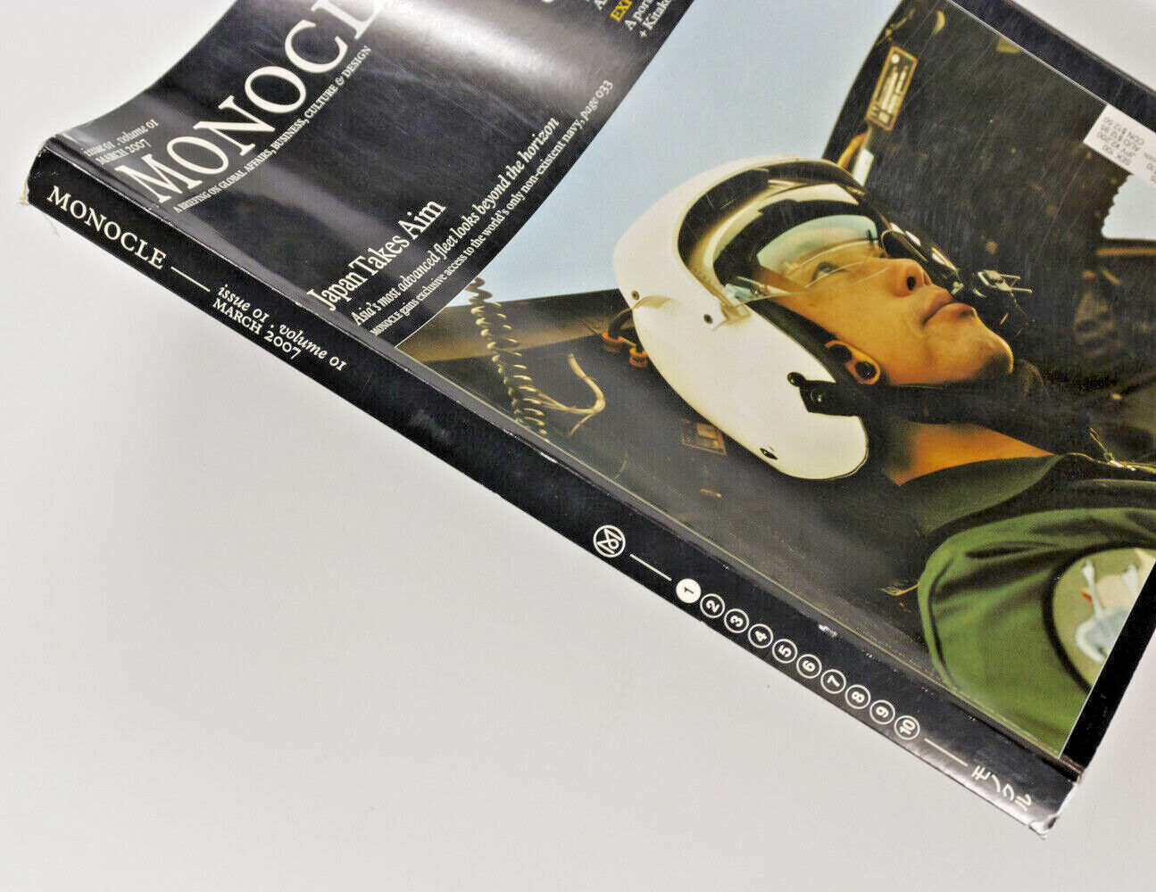 Tyler Brule JAPAN Ann Curry TAIPEI Genoa BRAZIL India MONOCLE magazine 1st issue