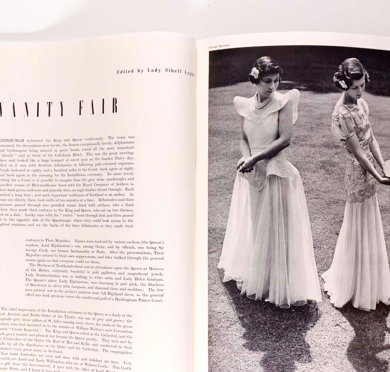 Dali MAN RAY Norman Parkinson AM Cassandre CONSTANCE SPRY Loretta Young HARPER'S