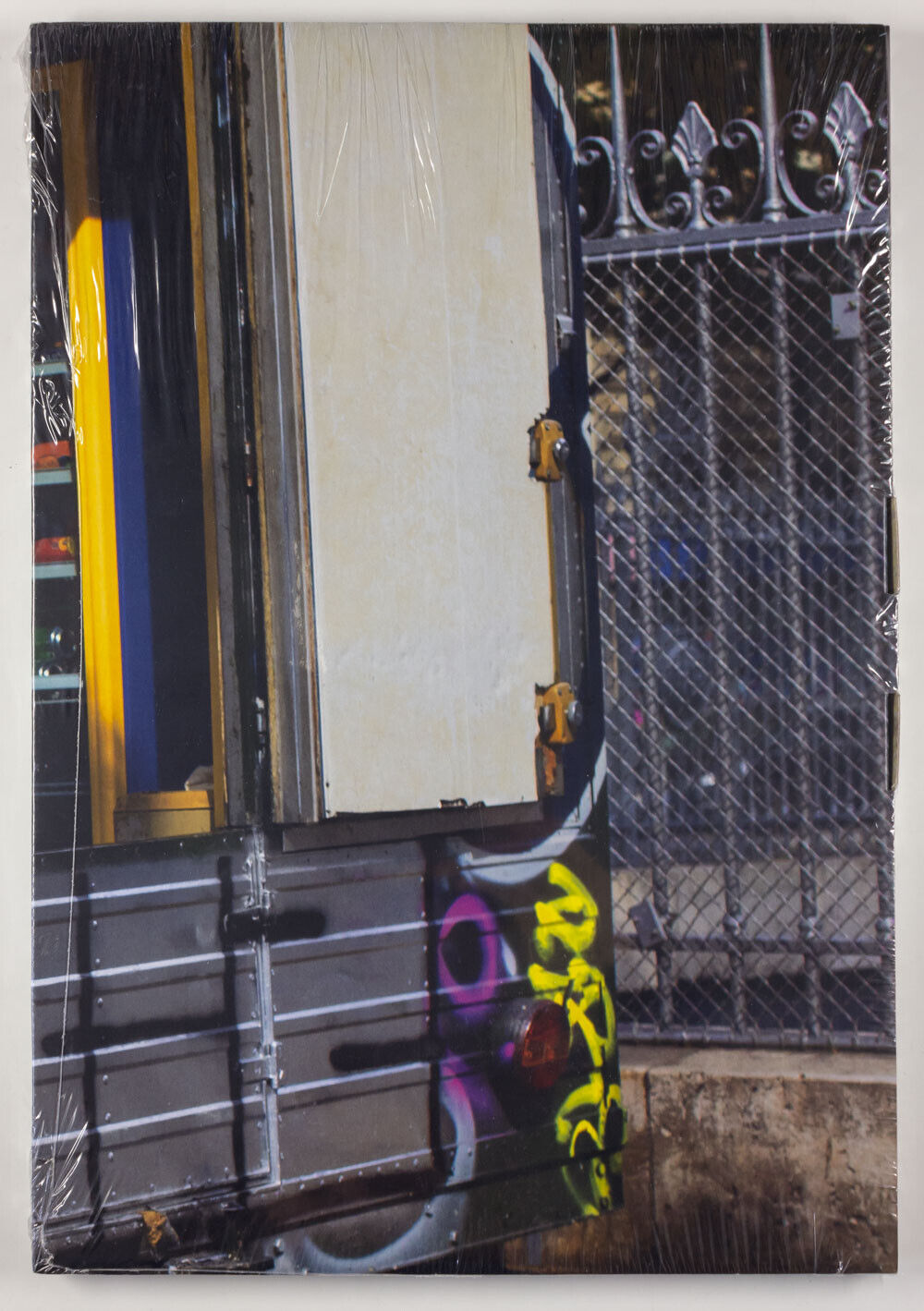 ALI MICHAEL Katherine Waterston SEALED Contributor magazine 2018 No.18 HB case