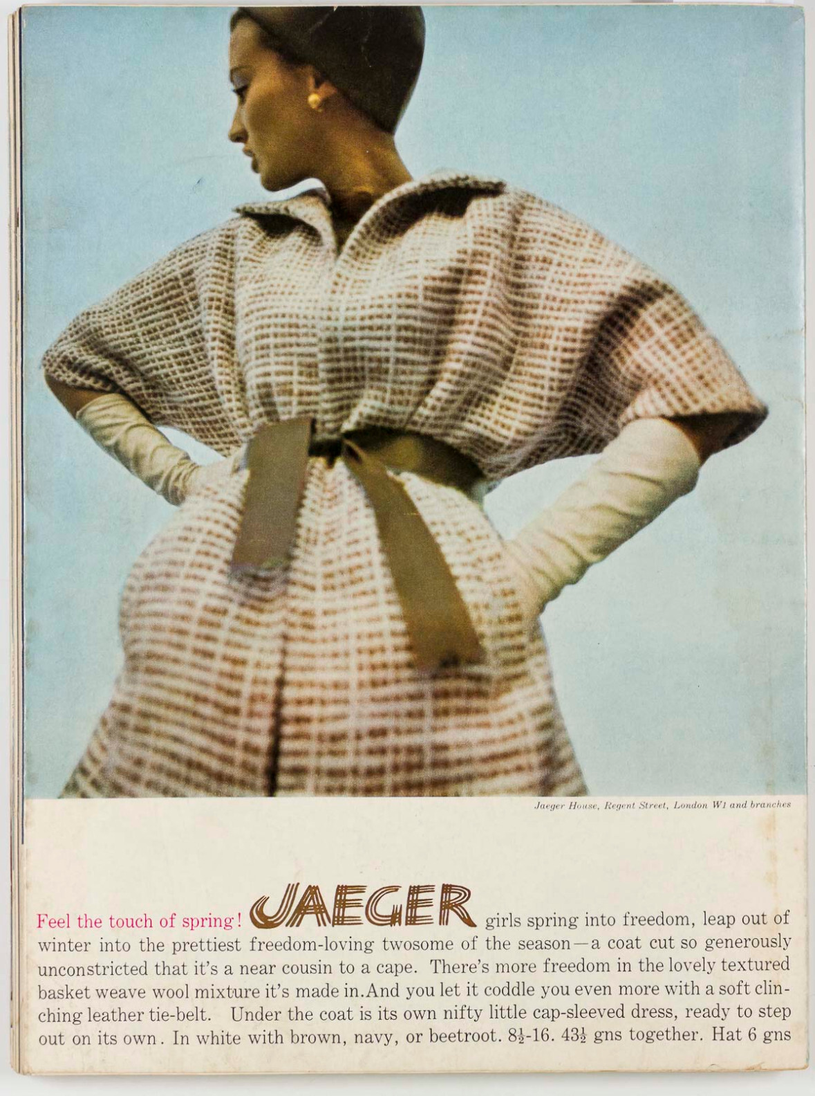 Ascher NORMAN PARKINSON Jean Shrimpton VOGUE 1965 1 March COLLECTIONS Courreges