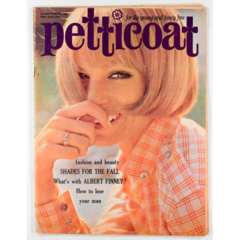 Albert Finney TWIGGY Sonny & Cher PANCHITA PETTICOAT magazine 1966 Sept