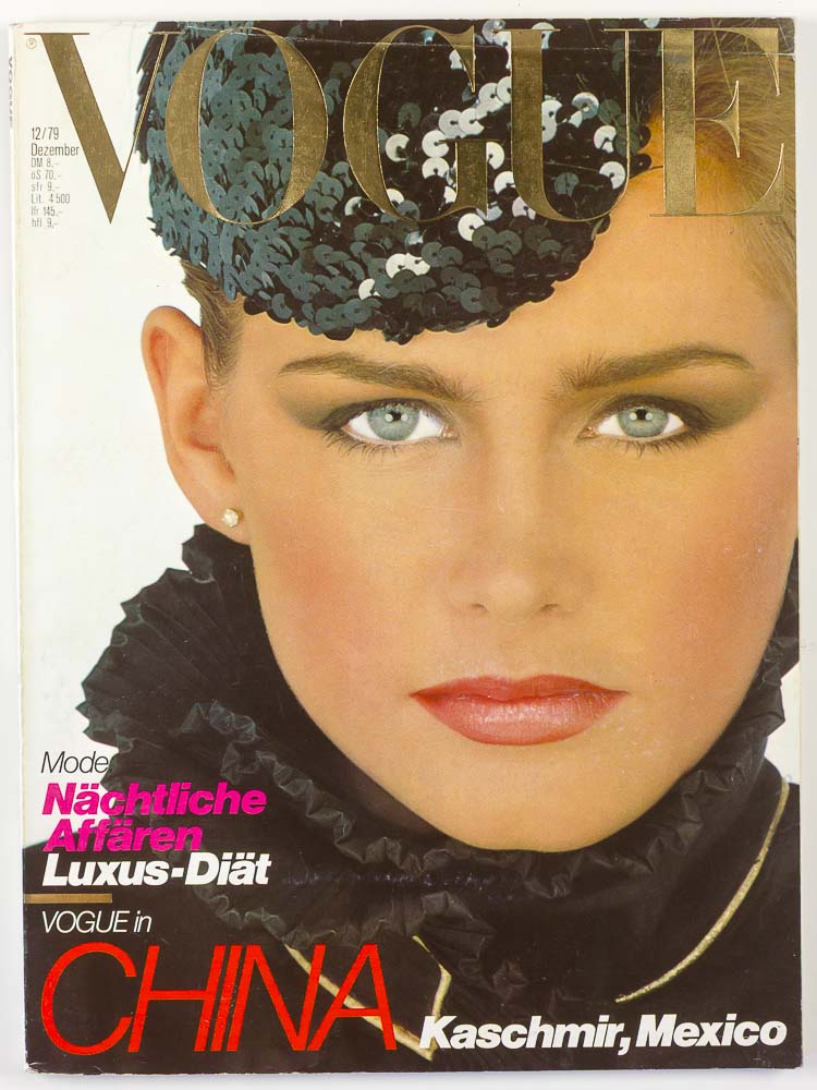 JULIE FOSTER Hanae Mori GERMAN VOGUE December 1979 CHINA Mexico XMAS