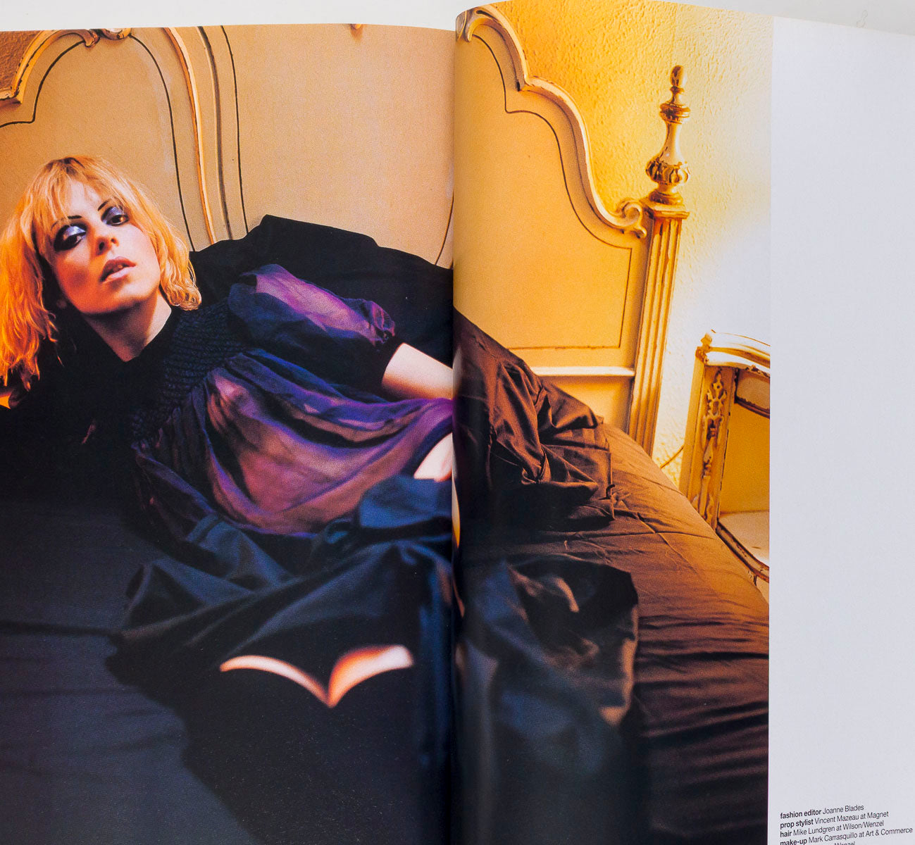 Corinne Day OMAHYRA Guinevere Van Seenus DUTCH MAGAZINE September 2001