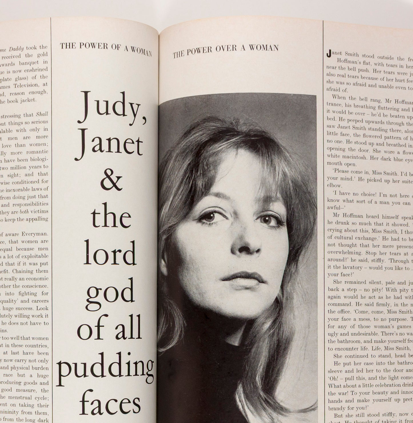 TWIGGY Jean Allen HELMUT NEWTON Christopher Jones Queen magazine 1969