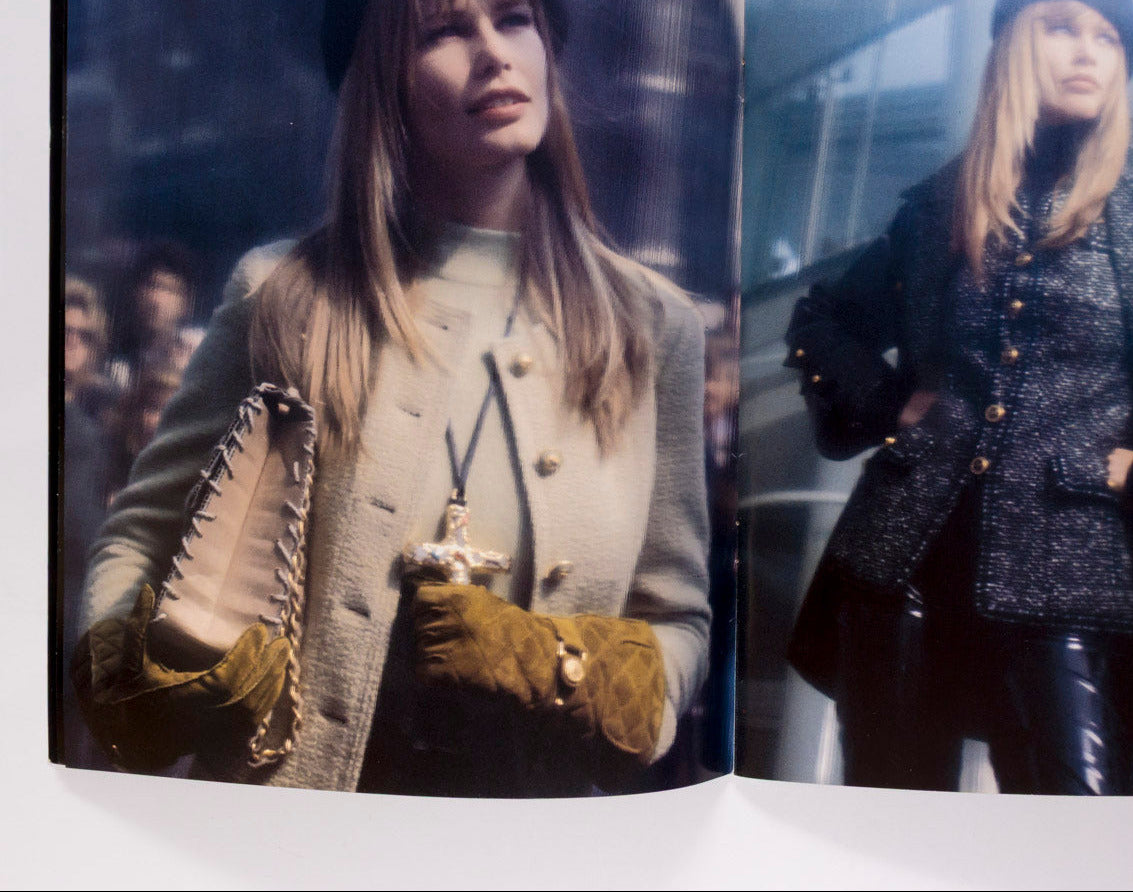 Claudia Schiffer CHANEL LOOKBOOK Fall Winter 1993 1994 KARL LAGERFELD